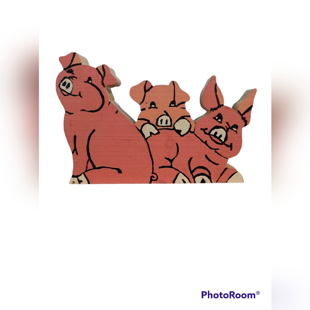3 lil pigs
